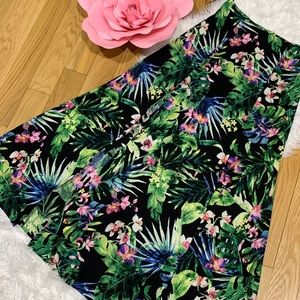 Maxi skirt with slit